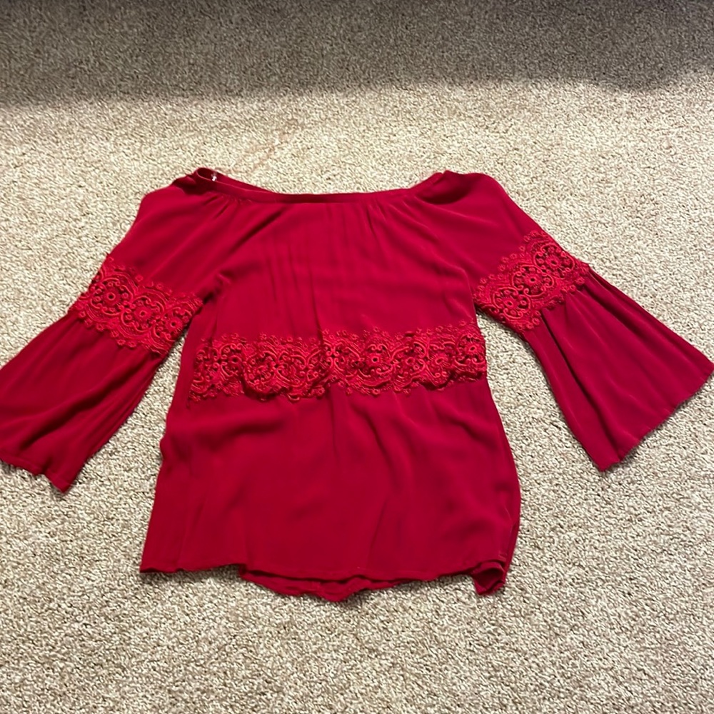 Umgee off shoulder red top size medium